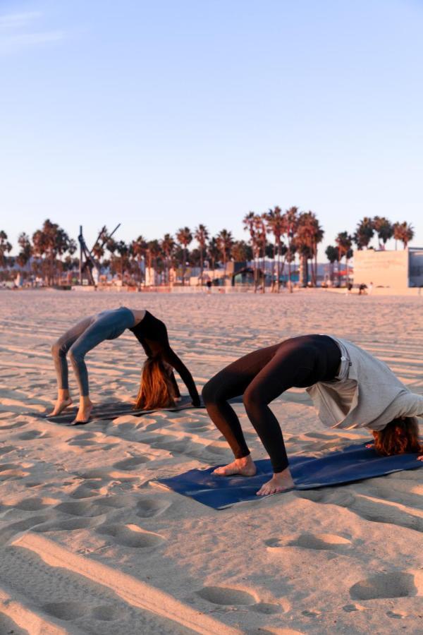 Ocean Front Vortex Female Hostel Private Rooms Free Bikes ロサンゼルス エクステリア 写真