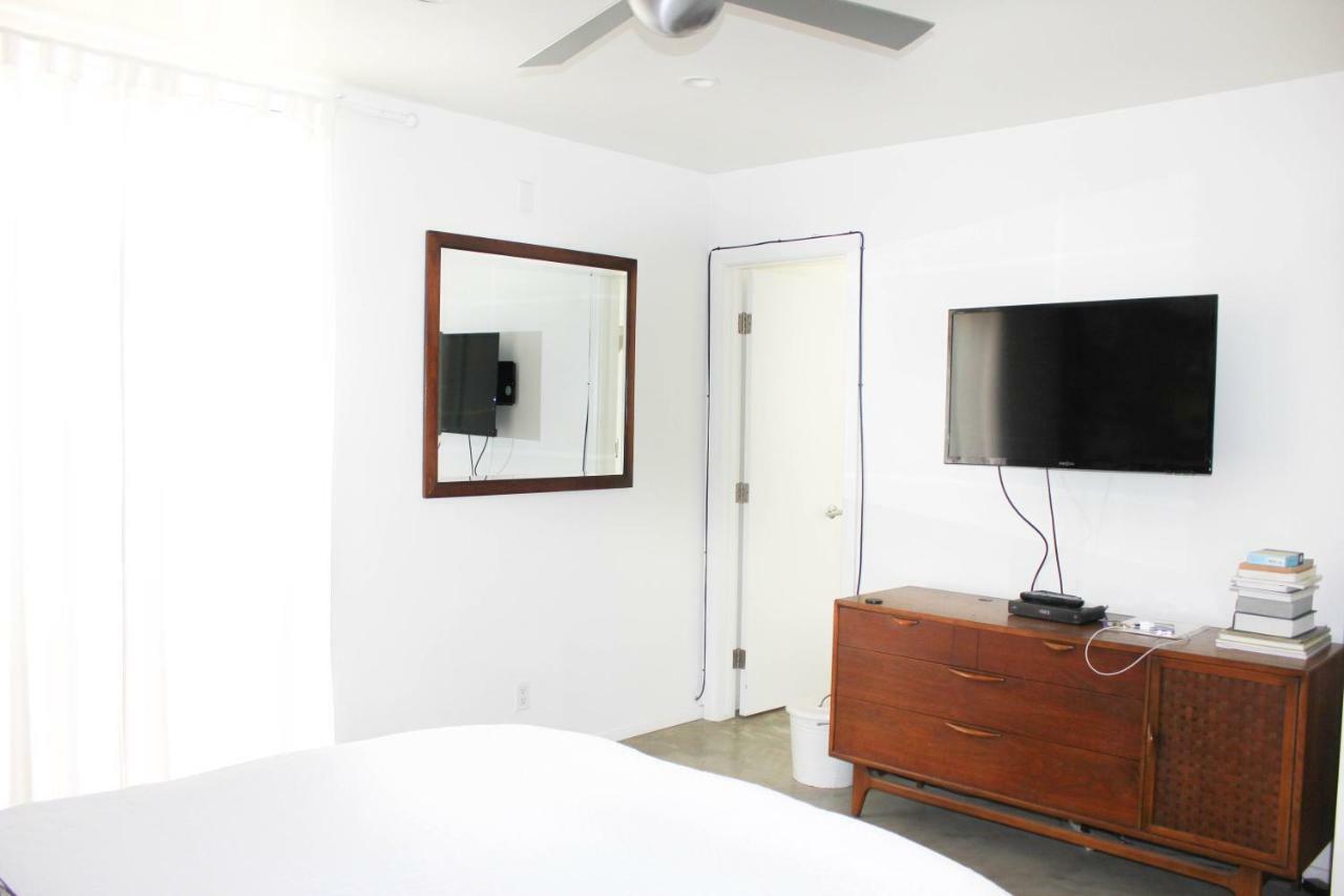 Ocean Front Vortex Female Hostel Private Rooms Free Bikes ロサンゼルス エクステリア 写真